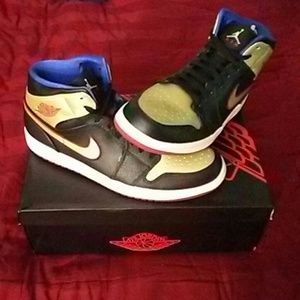 Air Jordan 1 Mid